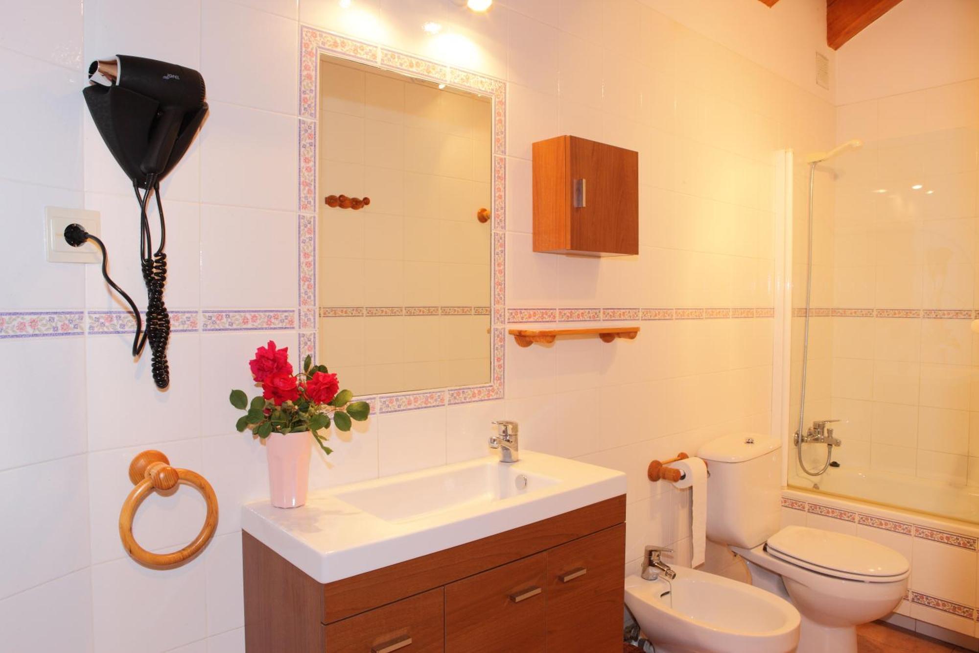Apartamentos Alba Casa Alquesera Sahun Екстериор снимка