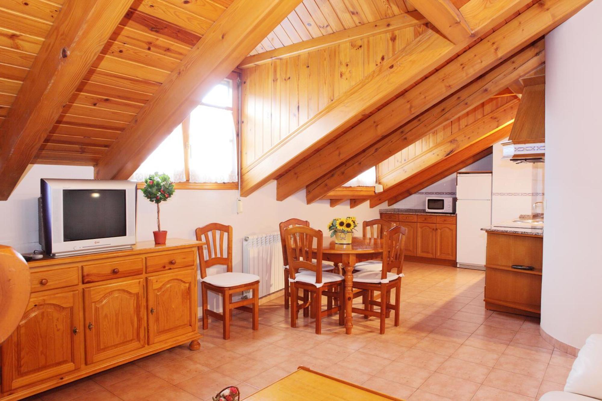 Apartamentos Alba Casa Alquesera Sahun Екстериор снимка