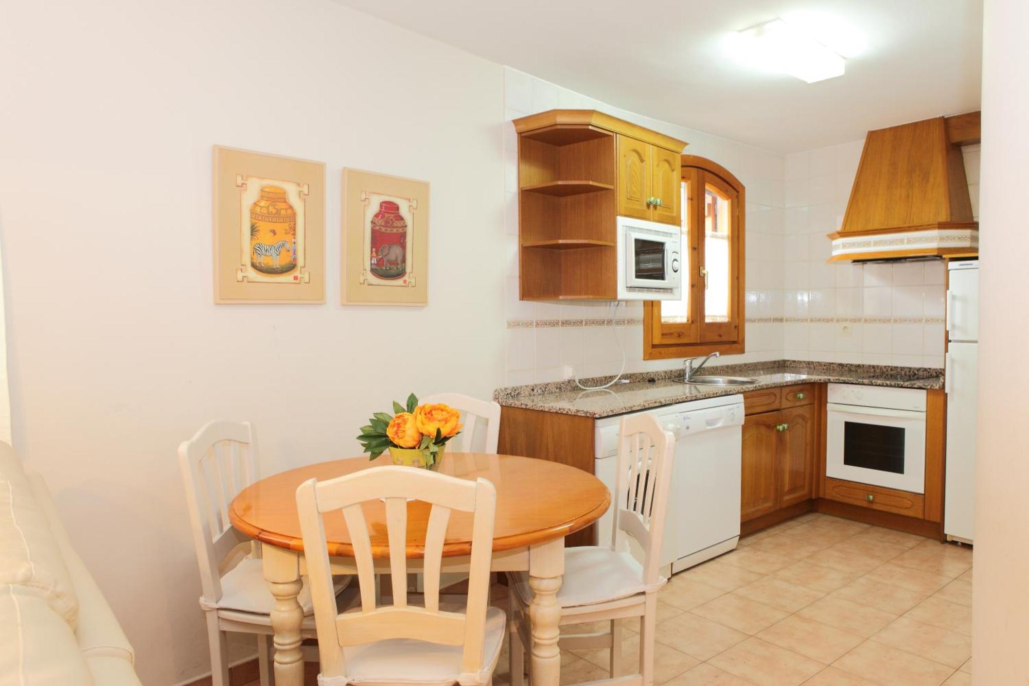 Apartamentos Alba Casa Alquesera Sahun Екстериор снимка