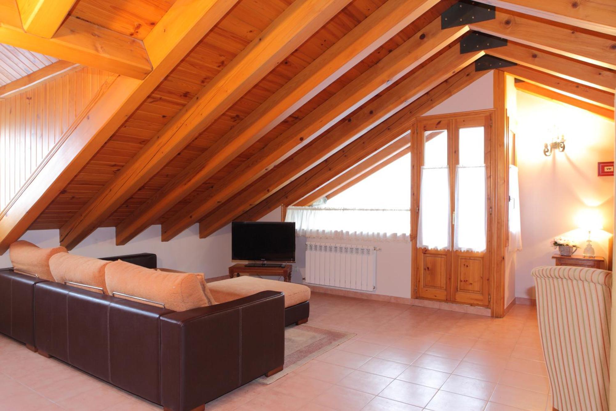 Apartamentos Alba Casa Alquesera Sahun Екстериор снимка
